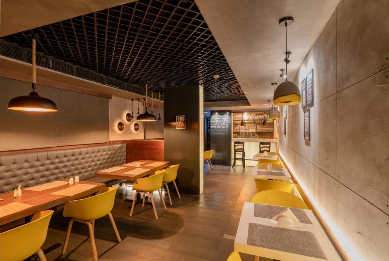 Sugar Business Hotel Kochi Екстериор снимка