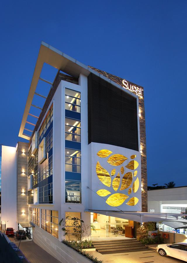 Sugar Business Hotel Kochi Екстериор снимка
