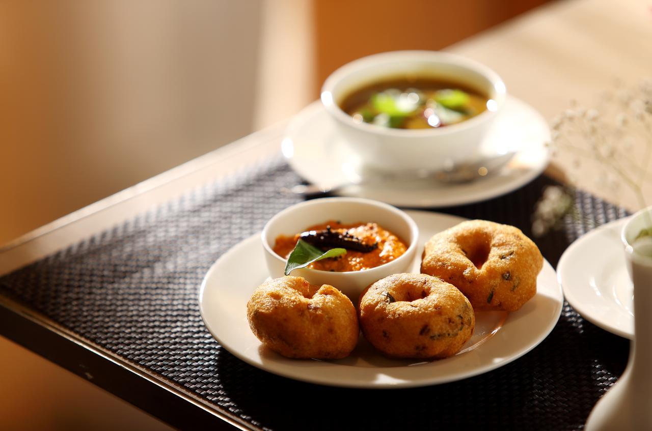 Sugar Business Hotel Kochi Екстериор снимка