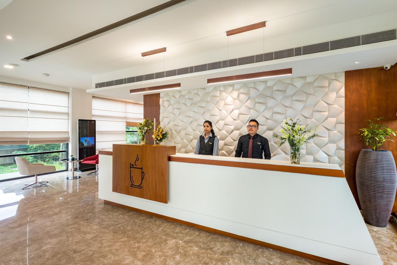 Sugar Business Hotel Kochi Екстериор снимка
