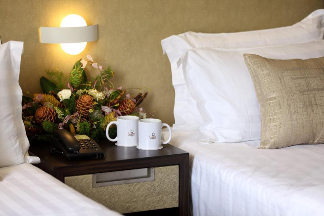 Sugar Business Hotel Kochi Екстериор снимка