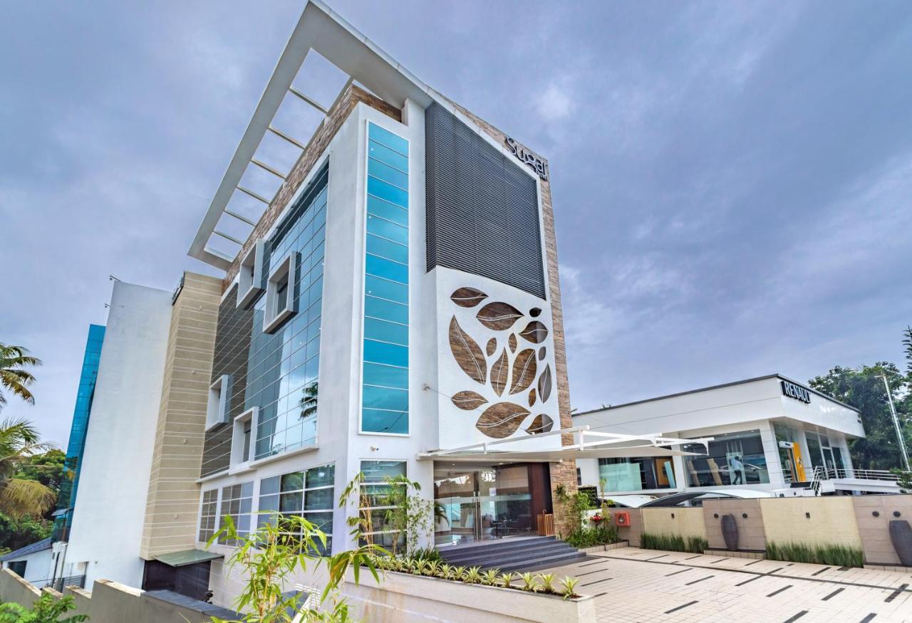 Sugar Business Hotel Kochi Екстериор снимка